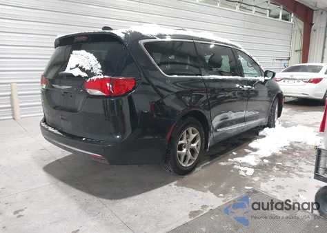 2017 Chrysler Pacifica Touring-L Plus из США, поврежденный, VIN 2C4RC1EG8HR757448